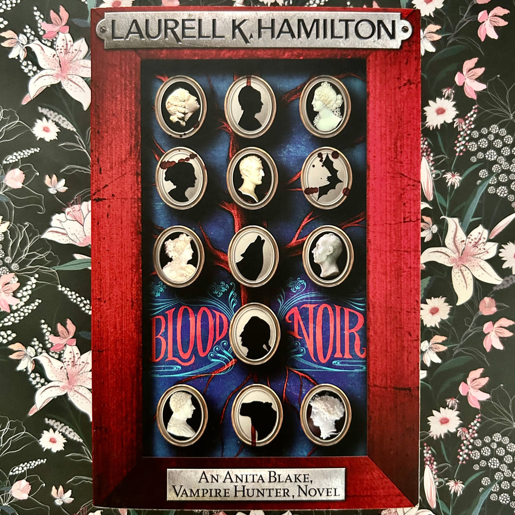 Laurell K. Hamilton - Blood Noir - #16 Anita Blake