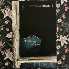 Load image into Gallery viewer, Emily Brontë - Wuthering Heights
