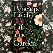 Load image into Gallery viewer, Penelope Lively - Life in the Garden
