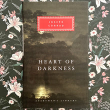 Load image into Gallery viewer, Joesph Conrad - Heart of Darkness - #174 Everyman&#39;s Library
